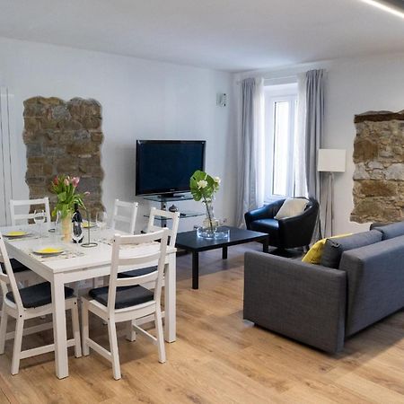 Alejlop Apartment Gorizia Bagian luar foto