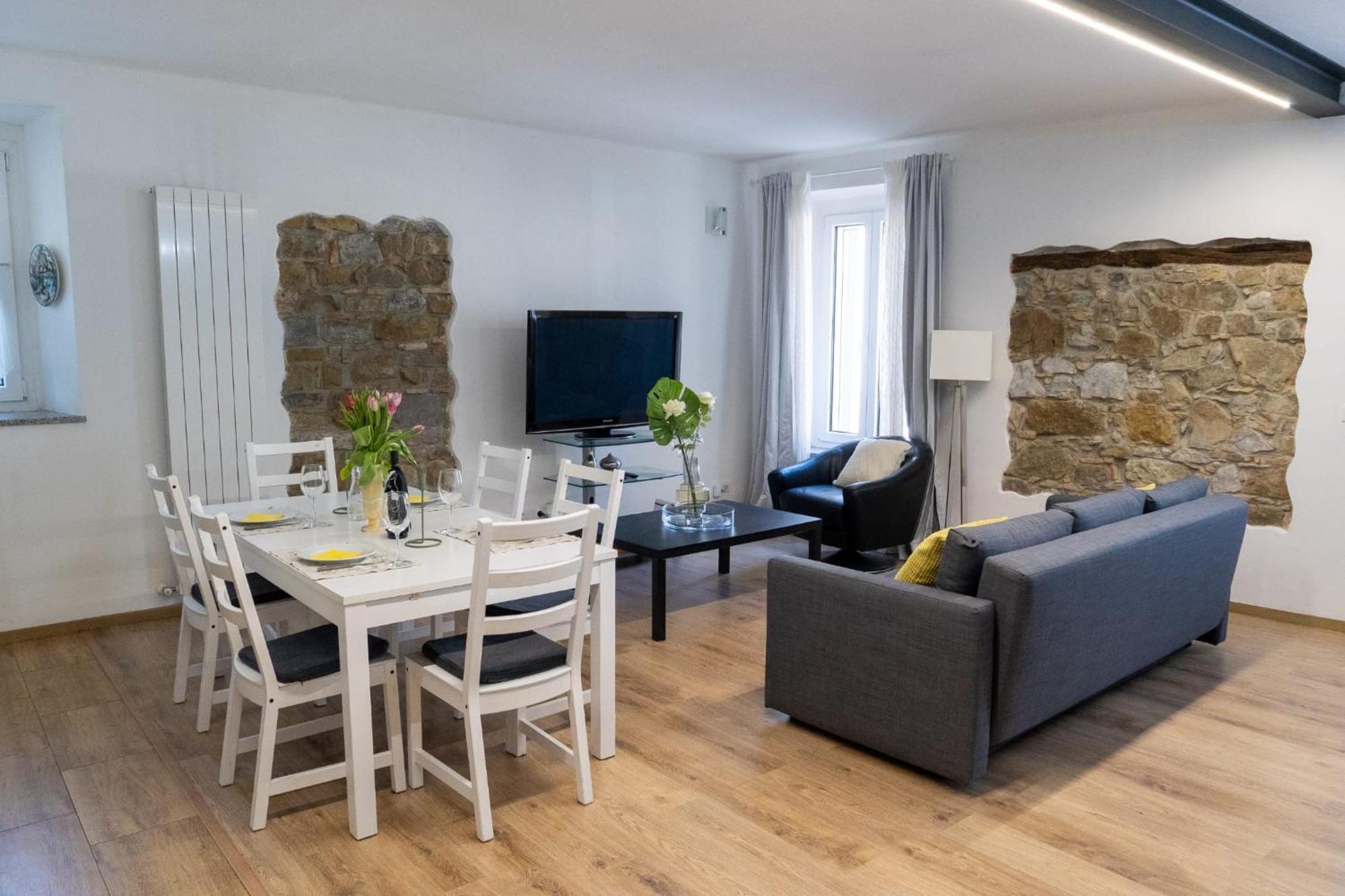Alejlop Apartment Gorizia Bagian luar foto
